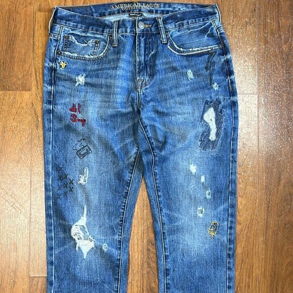 AEO Distressed Embroidered Graffiti Raw Hem Skinny Jeans in Sz: 32 32 - Picture 7 of 9